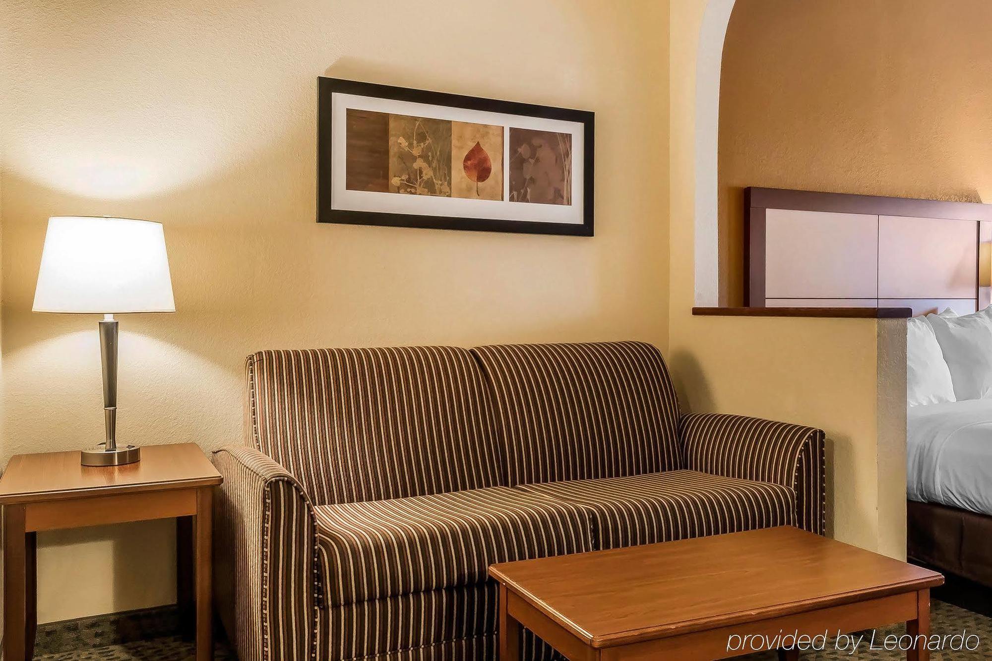Comfort Suites Tallahassee Capitol - University Area Exteriér fotografie